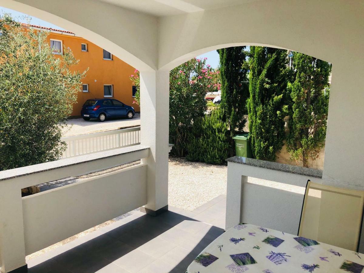 Vir Holidays Exterior foto